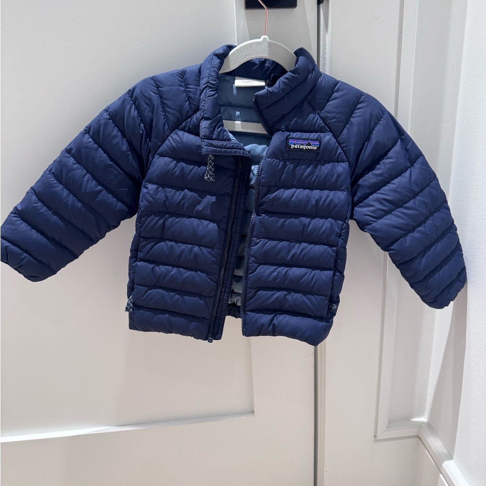 EUC 2T Navy Patagonia Coat